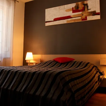 Les Boucles De Meuse 3 Etoiles Hotell Monthermé