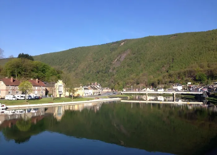 Les Boucles De Meuse 3 Etoiles Hotel Monthermé