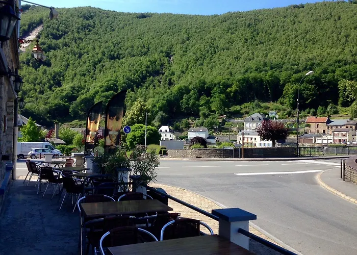 Les Boucles De Meuse 3 Etoiles Hotel